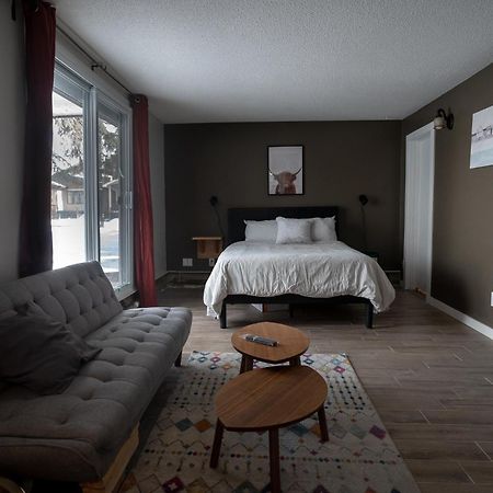 אדמונטון One Bedroom Condo Near Whyte Ave Close To University מראה חיצוני תמונה