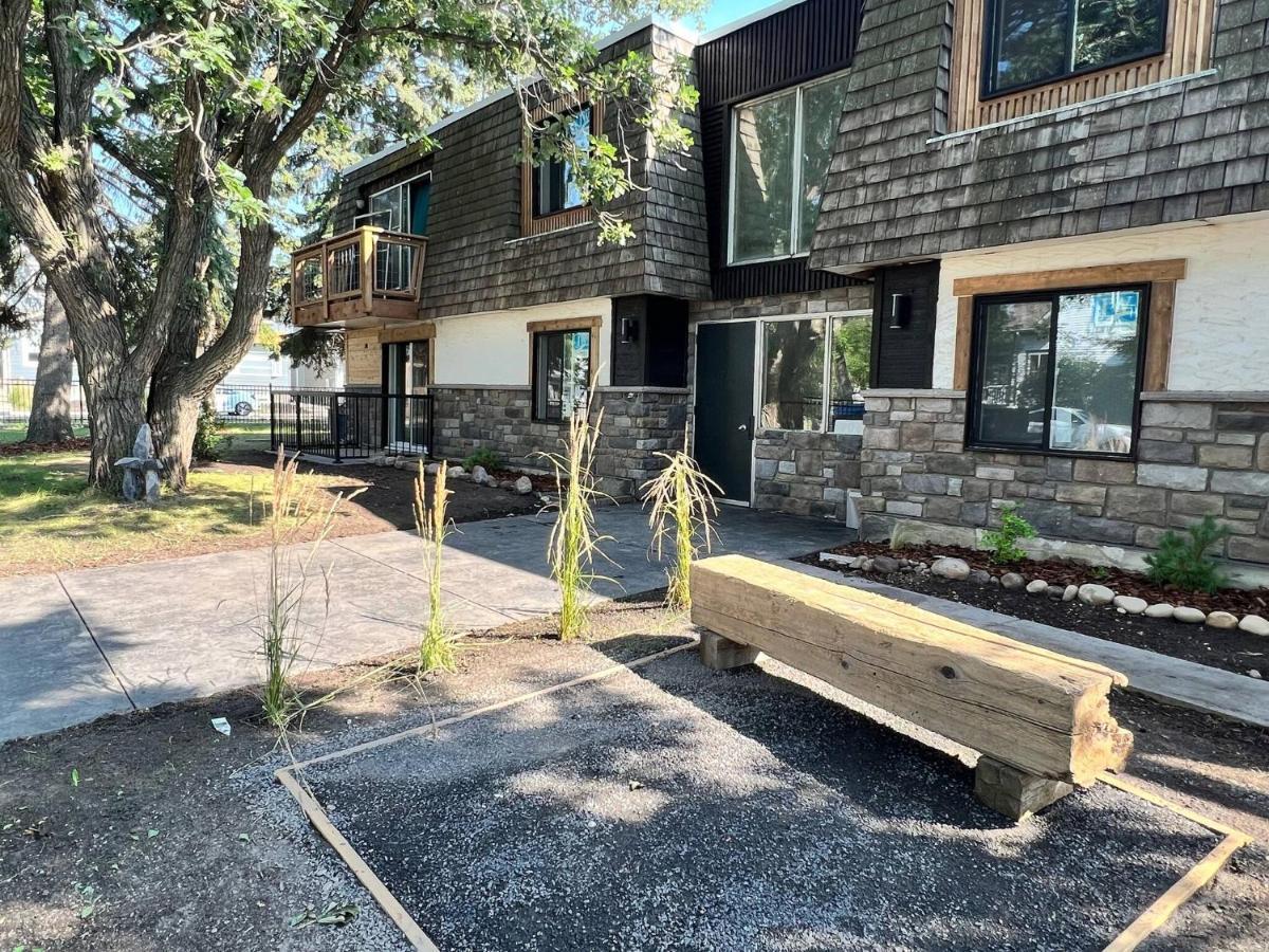 אדמונטון One Bedroom Condo Near Whyte Ave Close To University מראה חיצוני תמונה
